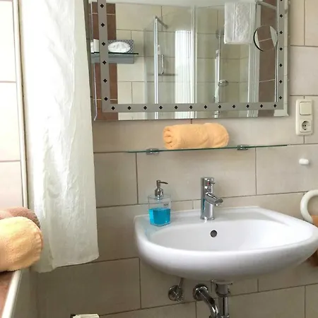 Apartment Am Alten Deich Im Gaestehaus Carolinensiel
