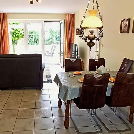 Apartment Am Alten Deich Im Gaestehaus Carolinensiel